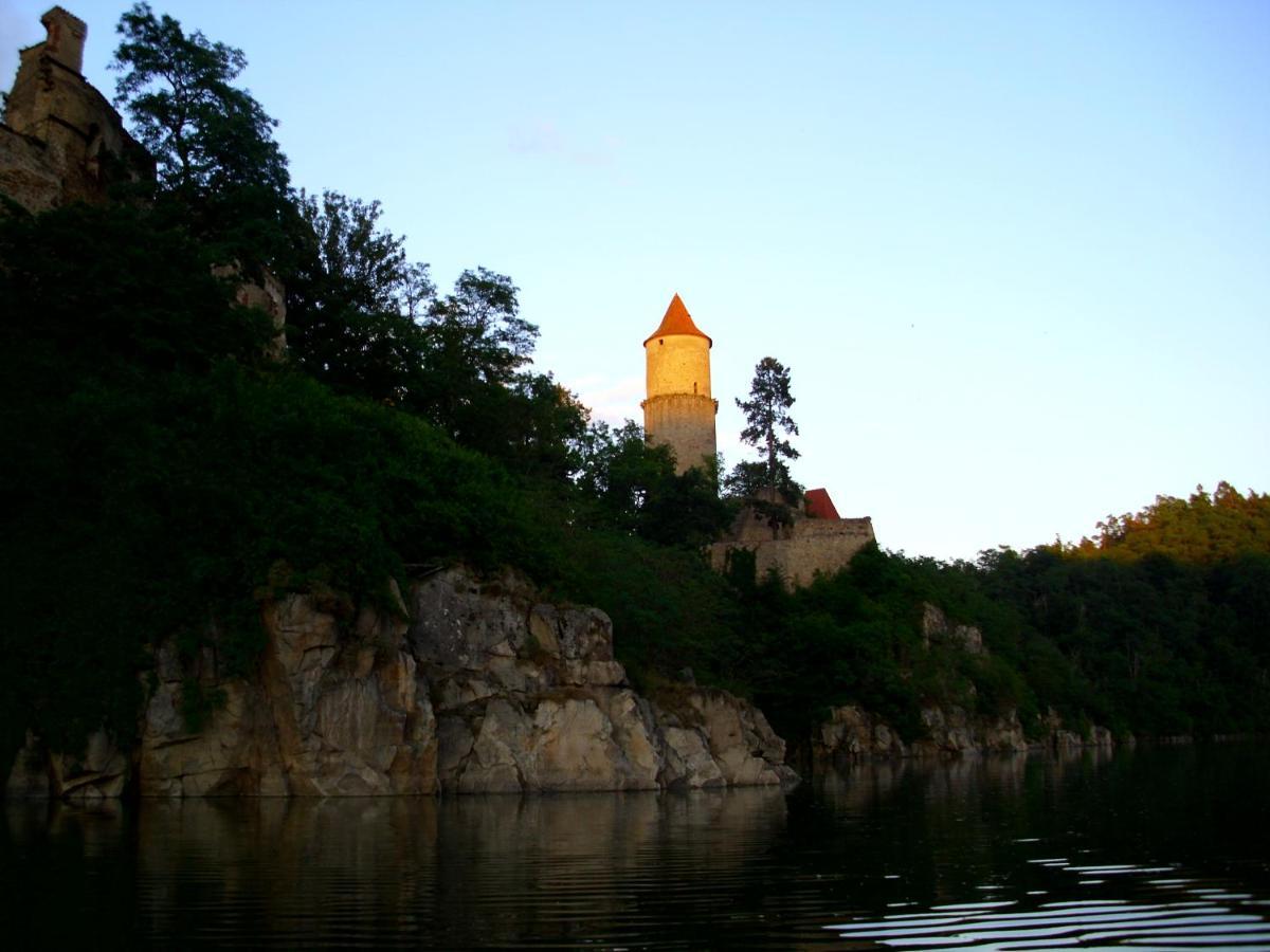 Apartmany Nad Otavou Zvíkovské Podhradí Exterior foto